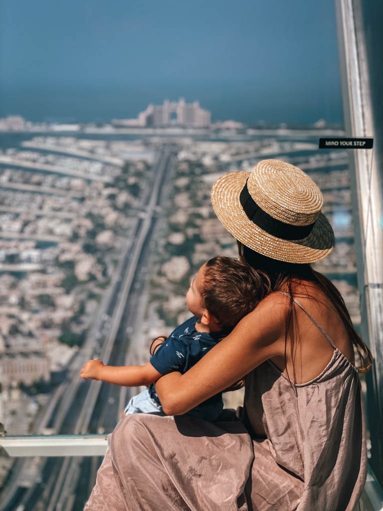 dubai-con-ninos-the-view-palm-vistas