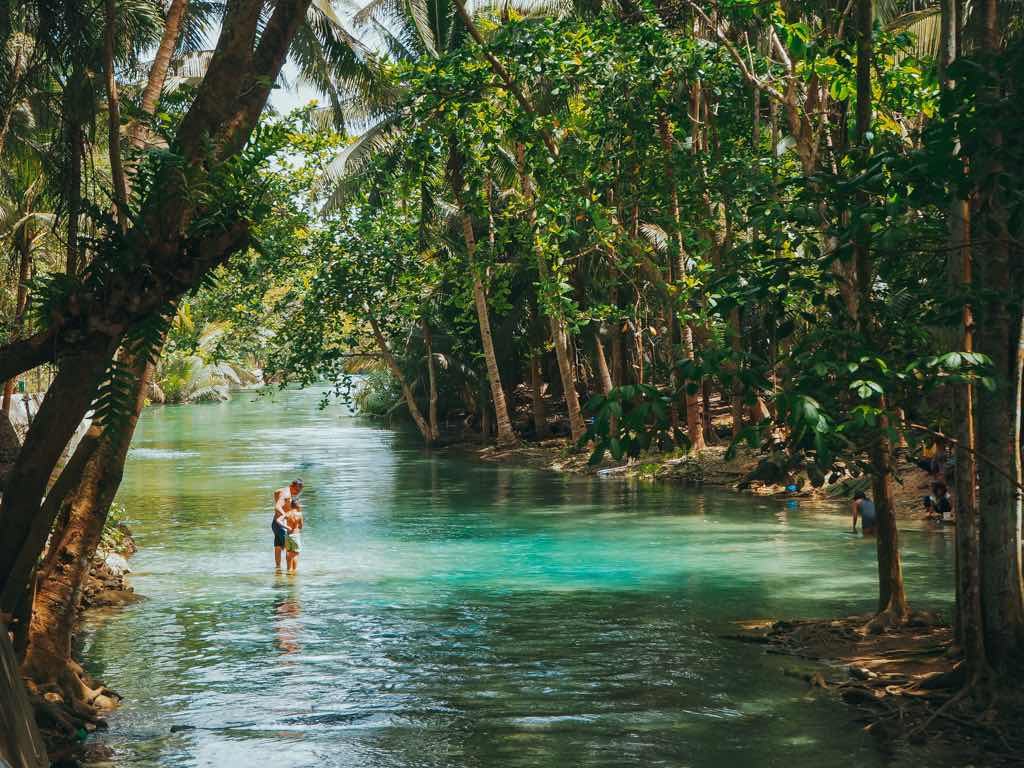 kawasan-falls-moalboal-cebu-viajar-a-filipinas-justwotravel