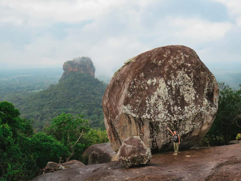 sri-lanka-por-libre-pidurangala-justwotravel