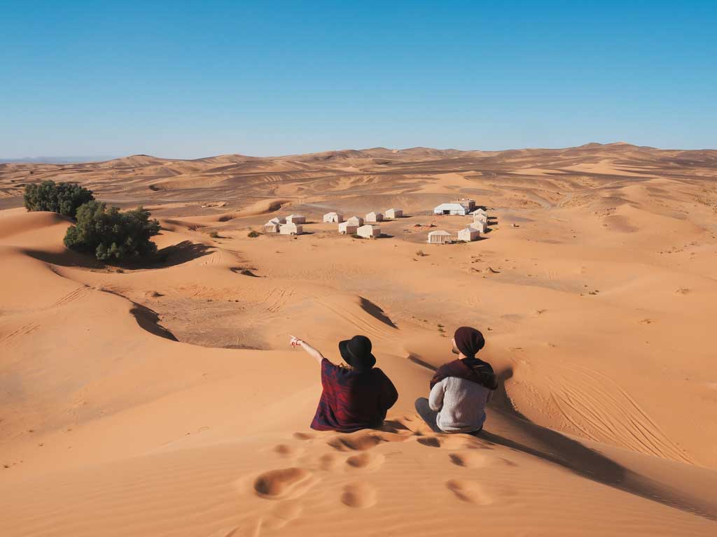 viaje-marruecos-merzouga-luxury-desert-camp-justwotravel